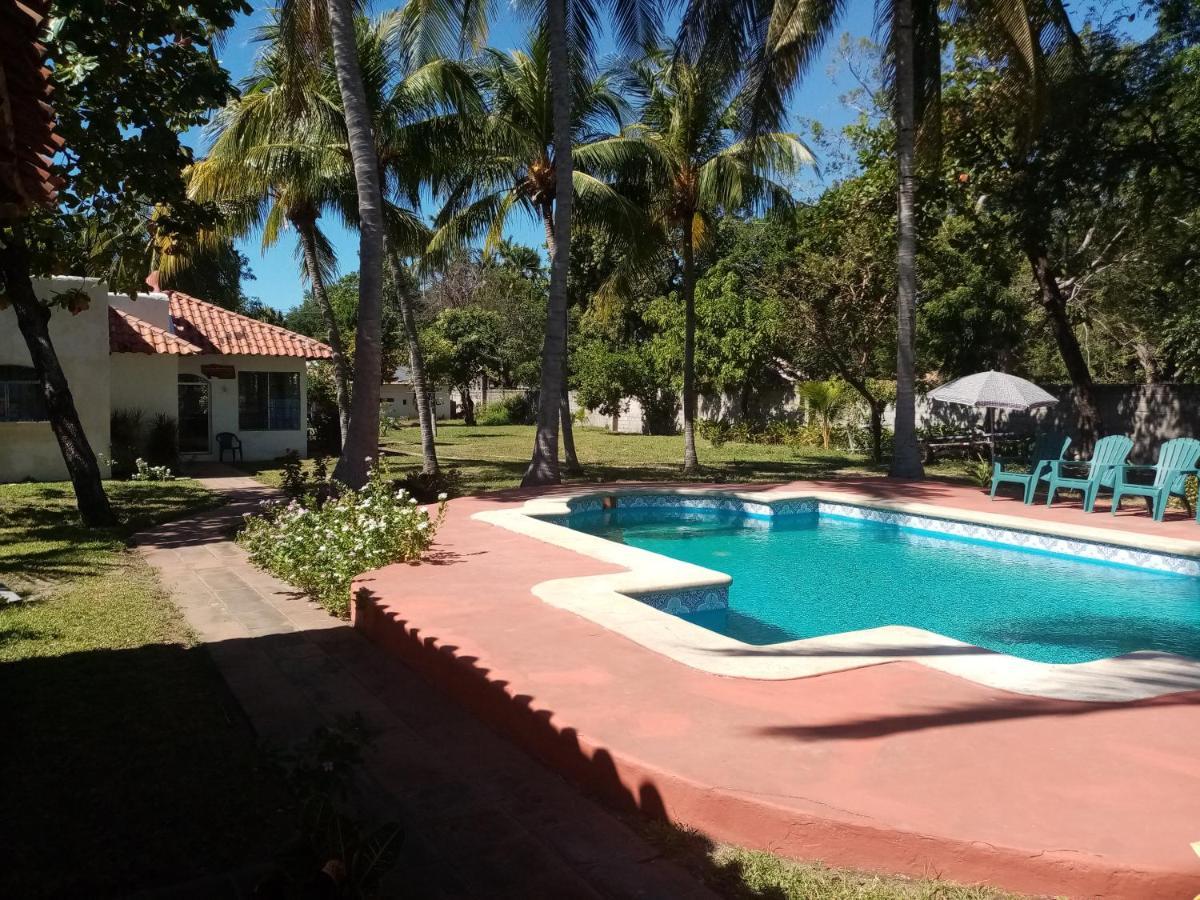 La Ceja Beach House El Tamarindo Exterior photo