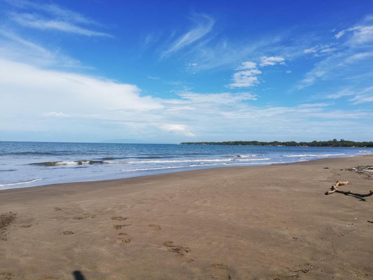 La Ceja Beach House El Tamarindo Exterior photo